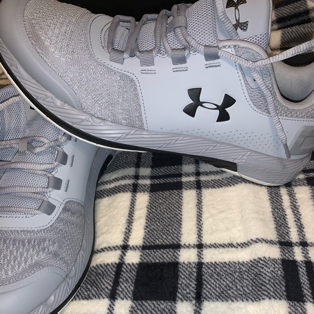 Under Armour Commit TR EX  Gray size 11 men’s
